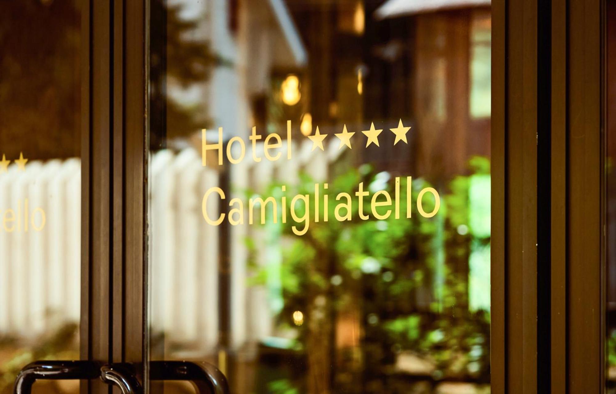 Hotel Camigliatello Camigliatello Silano Exterior photo